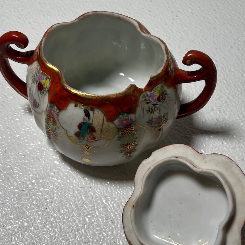 Vintage Porcelain Japanese Geisha Girls Hand-painted Lidded Sugar Bowl - Picture 9 of 11